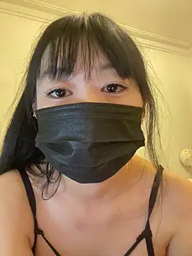 Snapshot of Minnie-2025 chatting on February 28, 2026, 6:20 pm Minnie-2025 online show from February 28, 2026, 6:20 pm