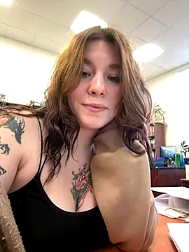 Mimiumuy online show from October 17, 2025, 1:57 pm