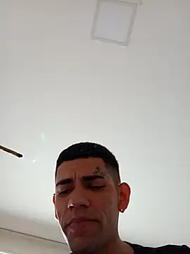 xirie98 online show from September 22, 2025, 12:40 pm