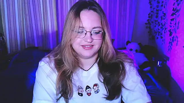 ZayaRush online show from September 17, 2025, 2:41 pm