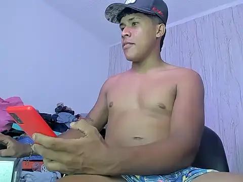 Austihn online show from November 27, 2025, 4:58 am