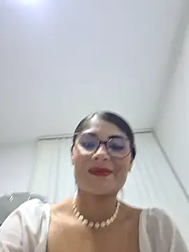 LaiaTorres1 online show from October 22, 2025, 10:37 am