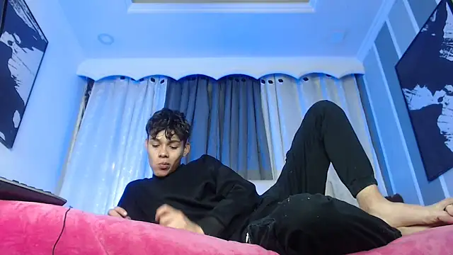 SemerHott online show from September 13, 2025, 1:44 pm