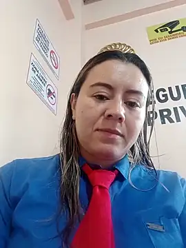 Hannah-colx online show from April 12, 2026, 8:47 pm