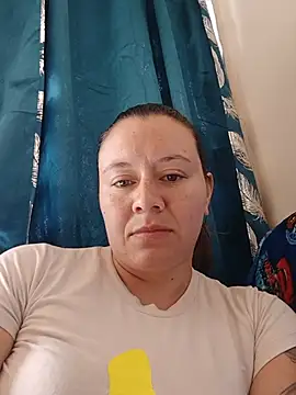 Snapshot of Hannah-colx chatting on July 10, 2026, 5:48 pm Hannah-colx online show from July 10, 2026, 5:48 pm