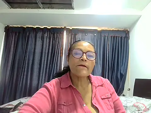  Cristal online show from December 1, 2025, 6:13 pm