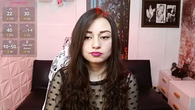 Snapshot of Eva_Roussell chatting on February 13, 2026, 2:35 pm Eva Roussell online show from February 13, 2026, 2:35 pm