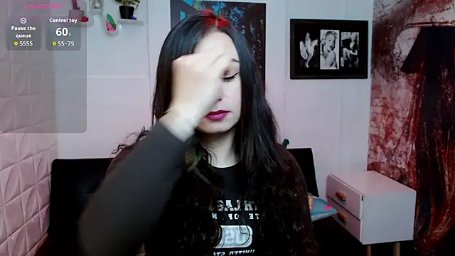 Snapshot of Eva_Roussell chatting on February 18, 2026, 2:35 pm Eva Roussell online show from February 18, 2026, 2:35 pm