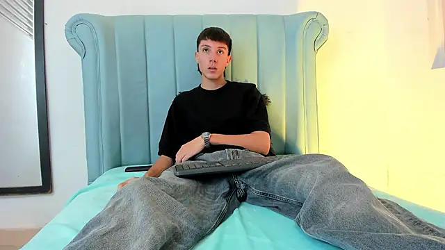 LittleDanny  online show from March 10, 2026, 4:23 pm