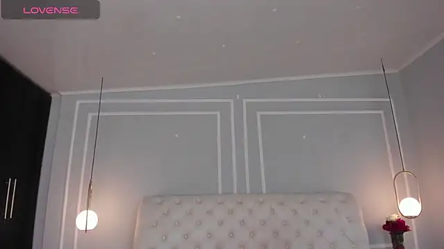 sakura Gomez online show from April 1, 2026, 7:33 pm