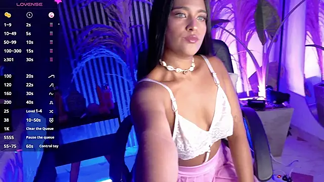  Gaaia  online show from November 1, 2025, 9:17 pm