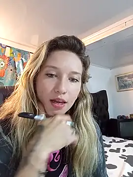 Snapshot of Licethf00x chatting on October 4, 2025, 12:08 am Licethf00x online show from October 4, 2025, 12:08 am