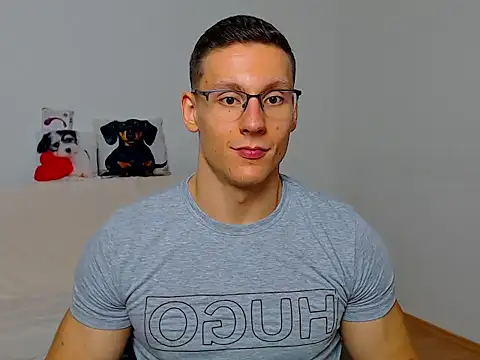 ZeinMiracles online show from September 15, 2025, 7:58 pm