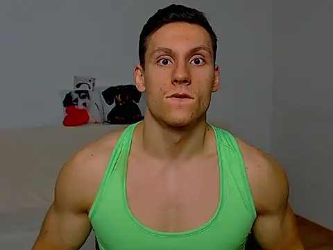 ZeinMiracles online show from October 9, 2025, 6:39 pm