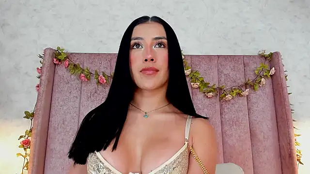 Snapshot of AnyaJay chatting on February 13, 2026, 9:11 pm AnyaJay online show from February 13, 2026, 9:11 pm