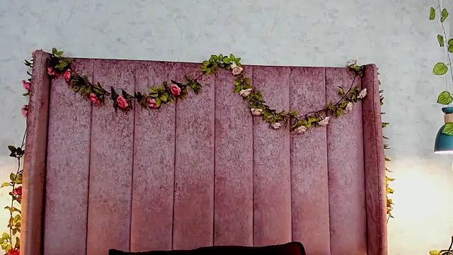 Snapshot of AnyaJay chatting on February 16, 2026, 9:22 pm AnyaJay online show from February 16, 2026, 9:22 pm