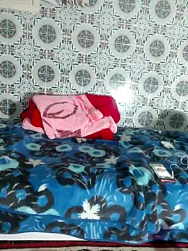 Hot-lino online show from November 7, 2025, 11:38 pm