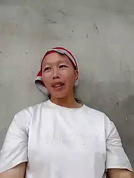 llm-bae online show from September 18, 2025, 1:18 am