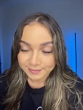 AnnyLopezzz  online show from October 25, 2025, 5:15 am