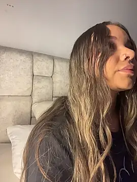 AnnyLopezzz  online show from April 11, 2026, 5:34 am