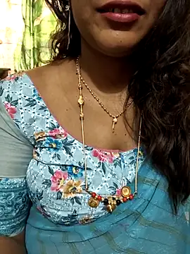 Snapshot of Spoorthi6_Kannada_Telugu chatting on November 10, 2025, 3:38 am Spoorthi6 Kannada Telugu online show from November 10, 2025, 3:38 am