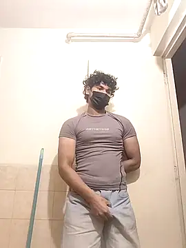 Snapshot of Goodmens5 chatting on November 3, 2025, 3:46 pm Goodmens5 online show from November 3, 2025, 3:46 pm