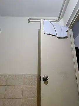 Snapshot of Goodmens5 chatting on December 1, 2025, 1:27 pm Goodmens5 online show from December 1, 2025, 1:27 pm