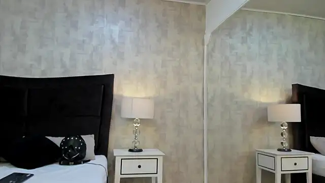 Snapshot of BarbaraLeython1 chatting on October 4, 2025, 2:15 pm BarbaraLeython1 online show from October 4, 2025, 2:15 pm