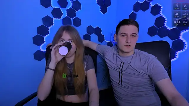 beauty ginger  online show from April 18, 2026, 6:45 pm