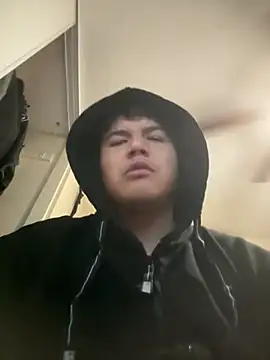 Snapshot of Vic2Big chatting on January 14, 2026, 10:32 am Vic2Big online show from January 14, 2026, 10:32 am