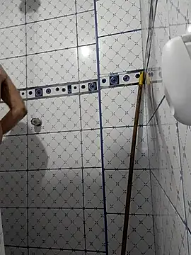 Exotic19cm online show from November 21, 2025, 11:03 pm