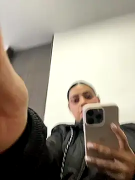 AlannaEvons online show from October 7, 2025, 9:45 pm