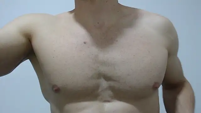 Snapshot of Rocky_Muscle chatting on January 18, 2026, 10:24 pm Rocky Muscle online show from January 18, 2026, 10:24 pm