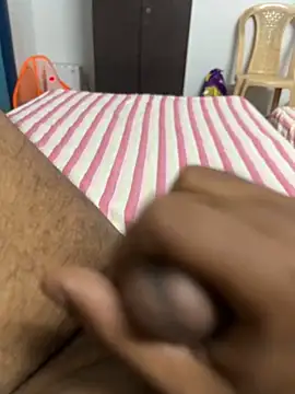 Snapshot of usermood2000 chatting on April 8, 2026, 6:57 am usermood2000 online show from April 8, 2026, 6:57 am