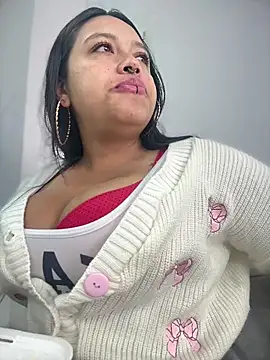 -Mia1 online show from December 18, 2025, 1:06 pm