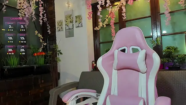 emma ayala online show from February 15, 2026, 7:10 pm