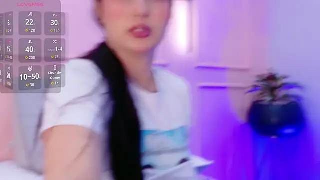 Ashley Evans22 online show from February 9, 2026, 8:13 pm