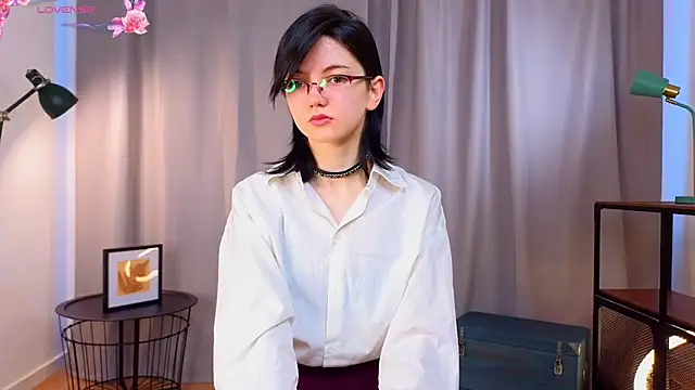 PamilaGrassle online show from September 14, 2025, 4:11 am