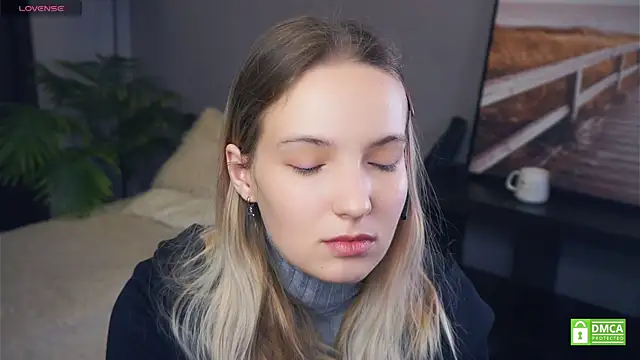 Snapshot of HongTomczak chatting on September 19, 2025, 7:10 am HongTomczak online show from September 19, 2025, 7:10 am