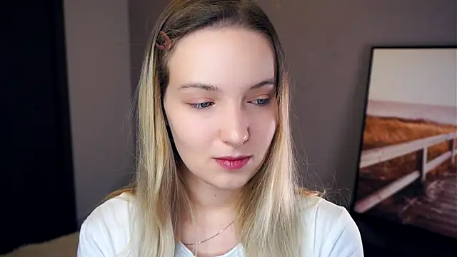 Snapshot of HongTomczak chatting on September 25, 2025, 6:28 am HongTomczak online show from September 25, 2025, 6:28 am