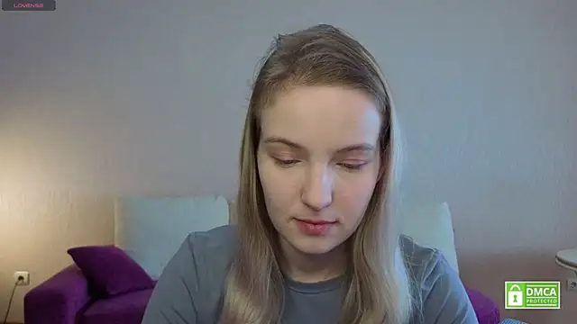 HongTomczak online show from May 14, 2026, 7:37 am