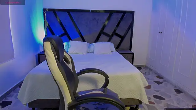 IanGilbert online show from November 28, 2025, 8:11 pm