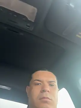 YadielPublic online show from October 17, 2025, 8:00 pm