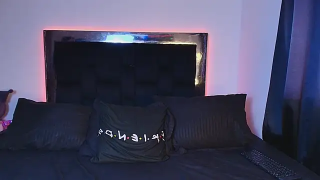 madisonwalkeeer online show from February 14, 2026, 10:39 pm