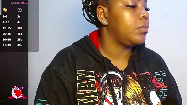 Kayla21  online show from January 13, 2026, 1:16 pm