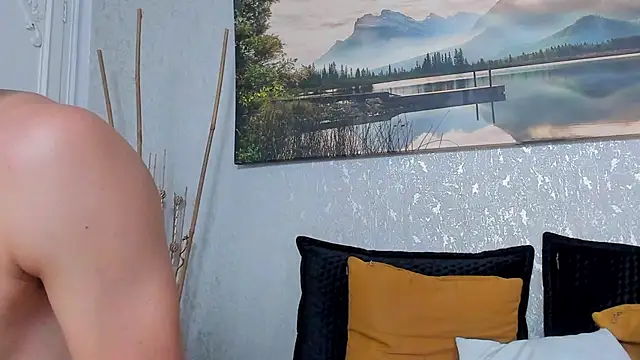 Snapshot of Tyler_durten chatting on February 13, 2026, 5:09 pm Tyler durten online show from February 13, 2026, 5:09 pm