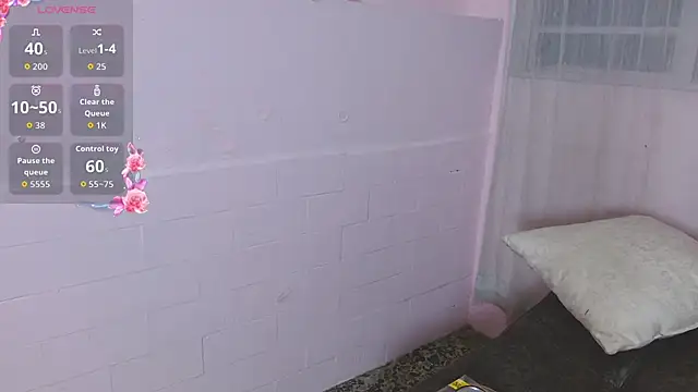 AnnieSparkle online show from April 16, 2026, 12:11 am