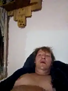 Snapshot of justeadeux chatting on February 26, 2026, 7:07 am justeadeux online show from February 26, 2026, 7:07 am