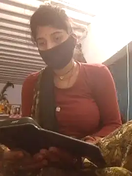 Maya5656 online show from November 28, 2025, 3:58 pm