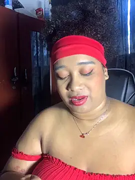 Snapshot of Yera_brown69 chatting on October 4, 2025, 12:47 pm Yera brown69 online show from October 4, 2025, 12:47 pm